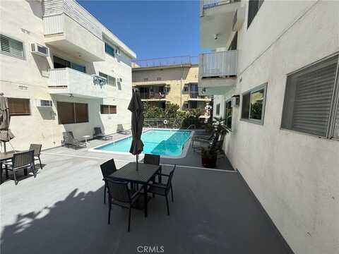 960 Larrabee Street, West Hollywood, CA 90069