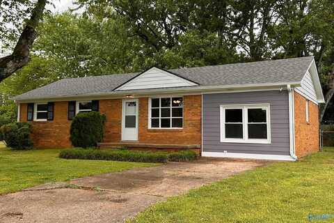 1701 Golf Club Lane NW, Huntsville, AL 35816