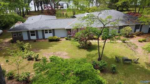 1702 Roseberry Drive, Scottsboro, AL 35769