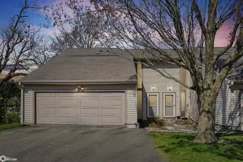 1201 (unit 4) Fairway Drive, Marshalltown, IA 50158