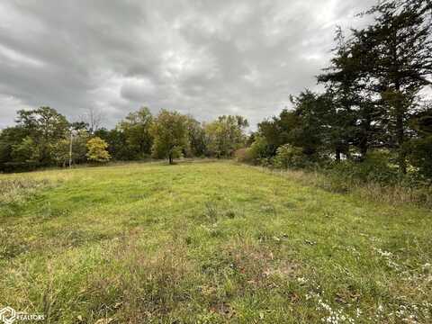 401 E Lodwick Street, Mystic, IA 52574