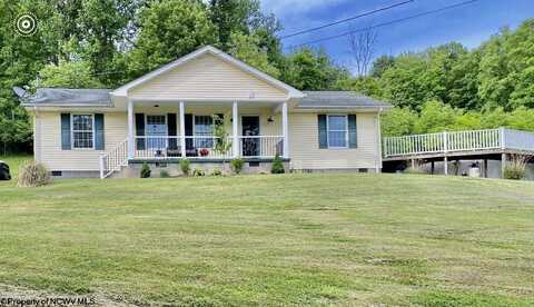 5154 Morgantown Pike, Belington, WV 26250