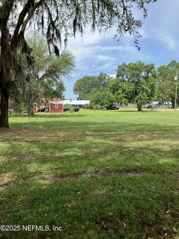 117 ST JOHNS FISHING LODGE Road, Crescent City, FL 32112