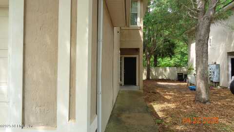 4822 PLAYPEN Drive, Jacksonville, FL 32210