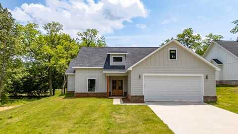 135 Oak Point, Plantersville, MS 38862