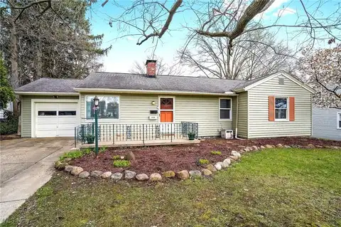 2517 N Haven Boulevard, Cuyahoga Falls, OH 44223