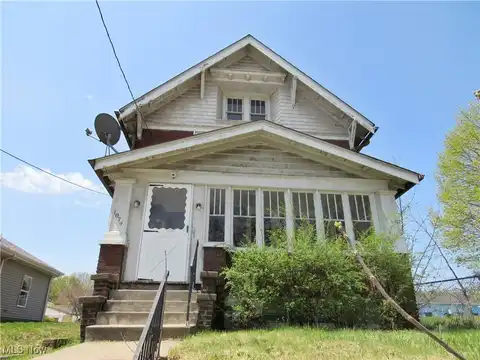 1074 Taylor Street, Akron, OH 44307