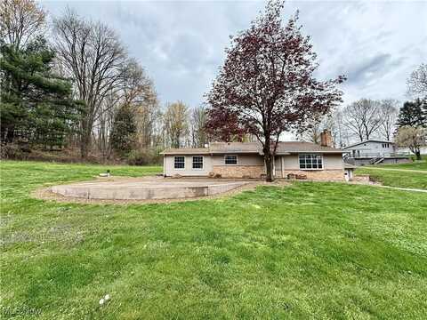 83 Oneida Trail, Malvern, OH 44644