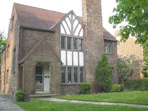 18431 Newell Road, Shaker Heights, OH 44122