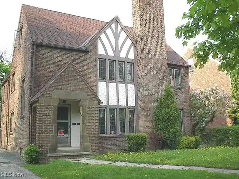 18431 Newell Road, Shaker Heights, OH 44122