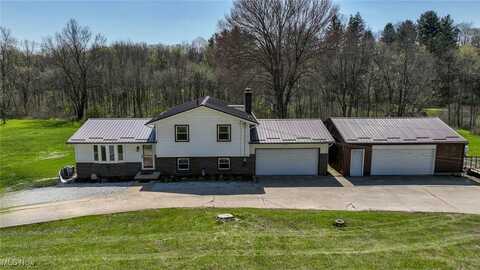 7283 Waynesburg Drive SE, Waynesburg, OH 44688