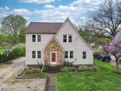 3221 Killian Road, Uniontown, OH 44685