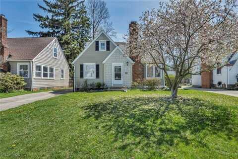 1647 Parker Drive, Mayfield Heights, OH 44124