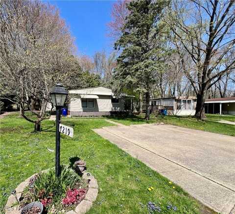 7219 Birchview Drive, Ravenna, OH 44266