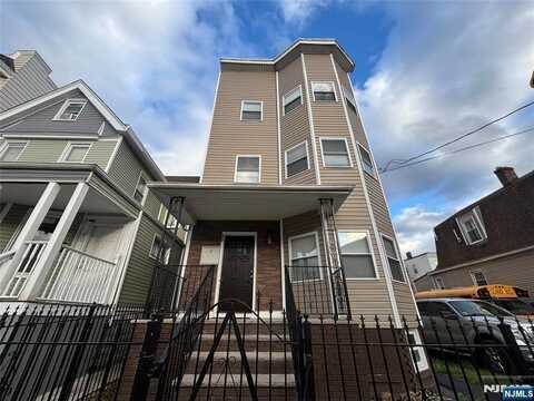 42 Maple 2, Irvington, NJ 07111