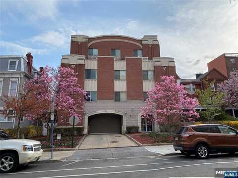 25 Duncan Avenue 210, Jersey City, NJ 07304