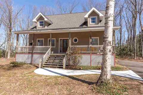 11038 N Spring, Charlevoix, MI 49720