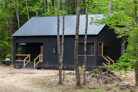 1717 Depot Road, Tamworth, NH 03886