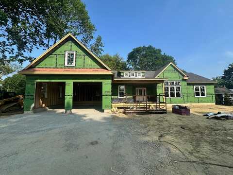 4 McDermott Road, Hampton, NH 03842