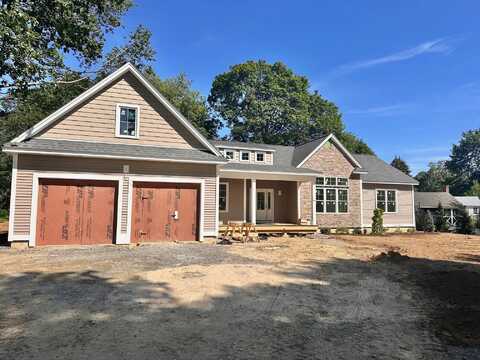 4 McDermott Road, Hampton, NH 03842