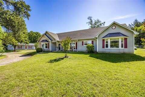 3127 Pleasant Hill, Caddo, OK 74729