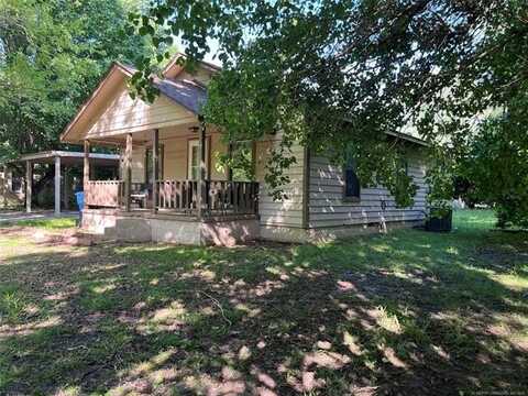 202 S Elm Street, Chelsea, OK 74016