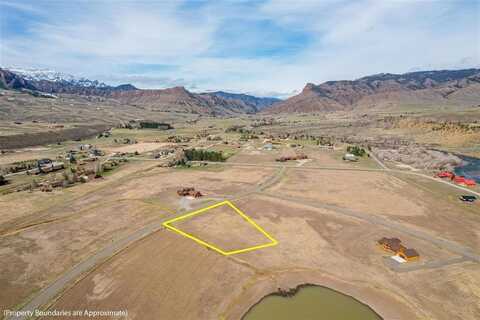81 Big Creek Dr, Cody, WY 82414