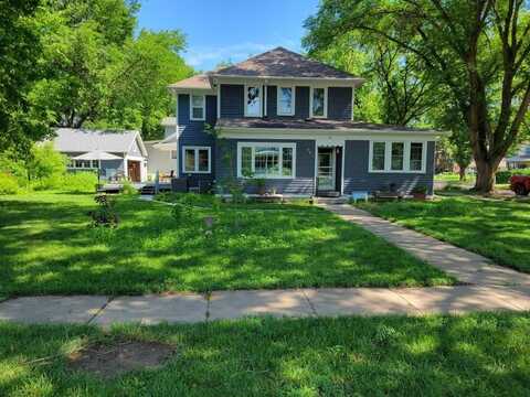 324 E Lewis St., Vermillion, SD 57069