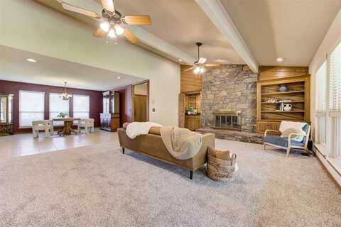 726 Sunny Brook Place, Edmond, OK 73034