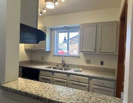 10200 SHADOWRIDGE Drive, Oklahoma City, OK 73159