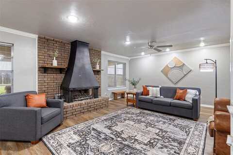 1312 N Nail Parkway, Moore, OK 73160