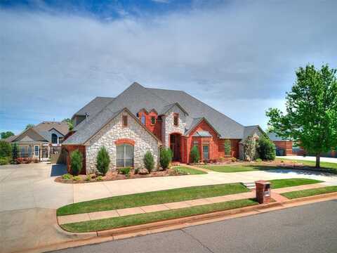 2808 Warwick Place, Edmond, OK 73013