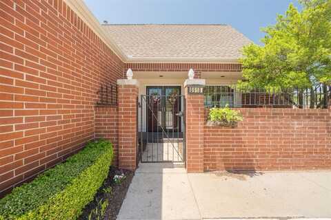 8918 N May Avenue, Oklahoma City, OK 73120