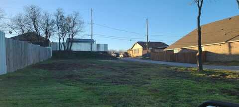 2913 Pearl Avenue, Fort Worth, TX 76106