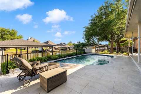 1111 Mallard Way, Granbury, TX 76048