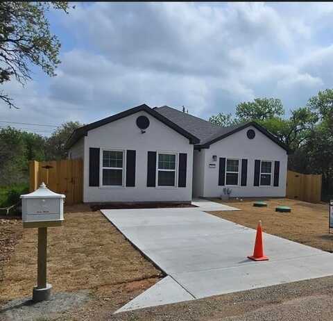 3513 Tomahawk Drive, Granbury, TX 76048
