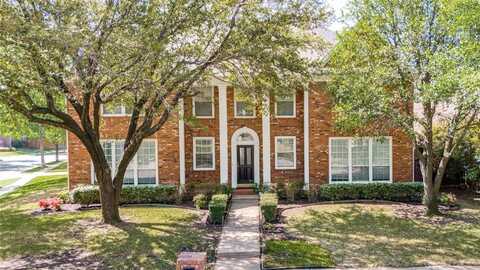 2204 Yaupon Drive, Irving, TX 75063
