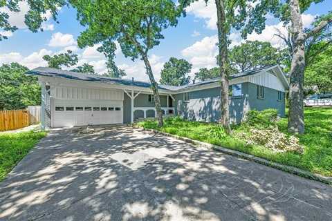 6417 Brentwood Drive, Fort Worth, TX 76112