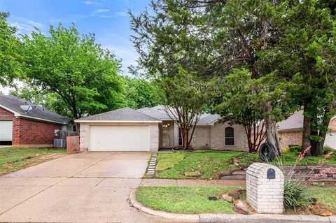 902 Parkhill Drive, Mansfield, TX 76063