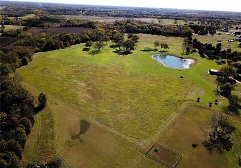 2596 N Lincoln Park Road, Van Alstyne, TX 75495