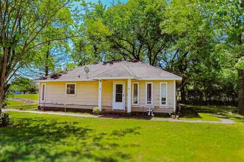 1240 E Hickory Street, Paris, TX 75460