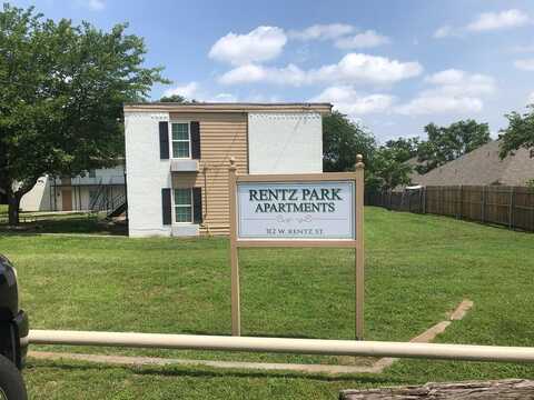 312 W Rentz, Weatherford, TX 76086