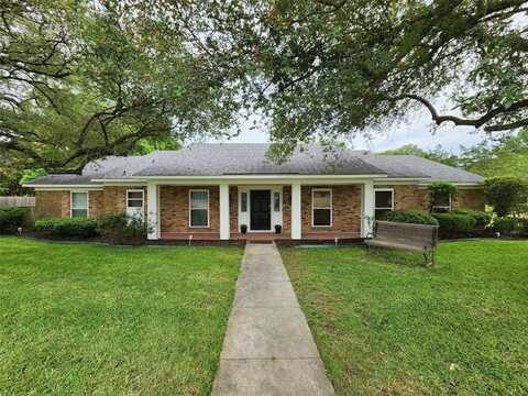 589 Spring Lake Drive, Shreveport, LA 71106