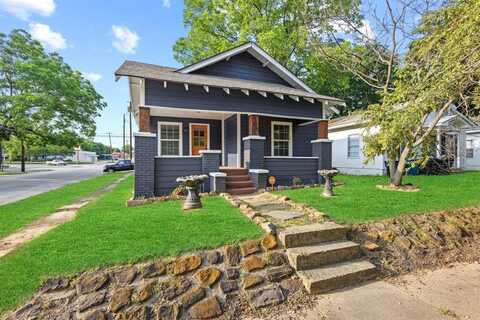 1031 W Chestnut Street, Denison, TX 75020