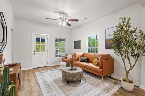 1031 W Chestnut Street, Denison, TX 75020