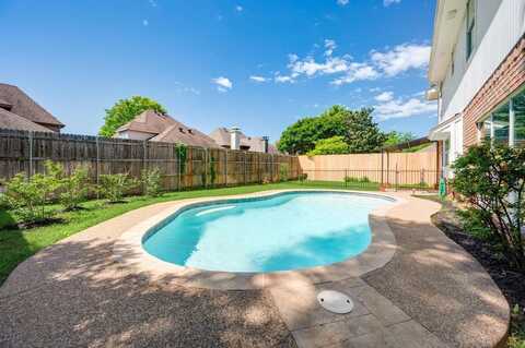 1719 Altacrest Drive, Grapevine, TX 76051