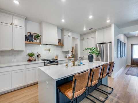 10041 Callan Lane, Fort Worth, TX 76131