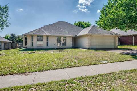 10179 Sunridge Drive, Benbrook, TX 76126