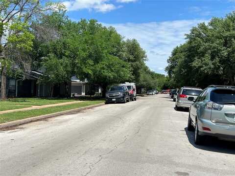 612 Ridgeline Drive, Hurst, TX 76053