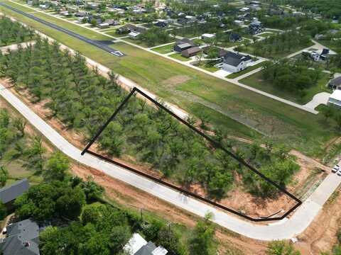 907 E Landings Drive, Granbury, TX 76049